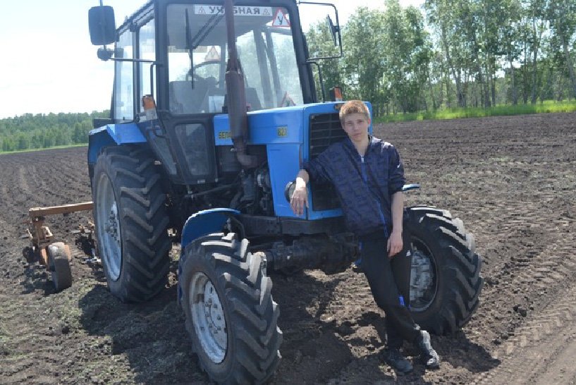 аграрный колледж. преподаватель и студент. учебные заведения ордынского района новосибирской области. ф. аграрный колледж.