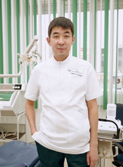 Стоматолог-хирург, главный врач Евгений Алексеевич Тыхеев