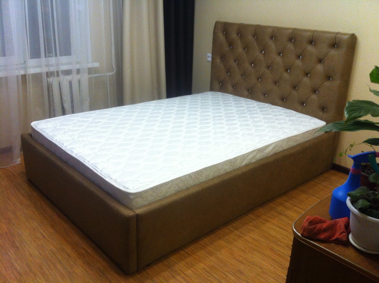 Кровать 1200х2000 вишня. Ящики для кровати односпальной. Кровать с матрасом киров. Кровать с матрасом киров. Кровать 2 спальная с матрасом.