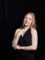 Тренер по танцам Мария Алексеевна Иванова
