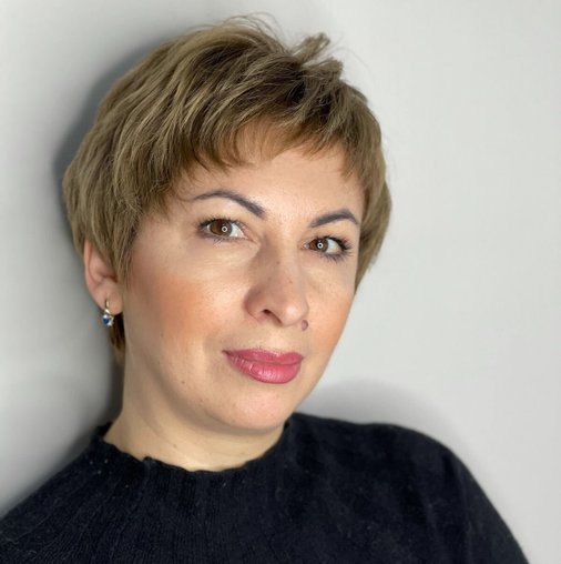 Елена Мажеру