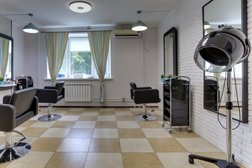 Студия красоты Aura beauty, с рейтингом 4.2 - находится по адресу Москва, Рублёвское шоссе, 85 