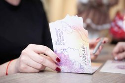 Салон красоты Апрель, с рейтингом 4.3 - находится по адресу Ленинградская область, Гатчина, улица Хохлова, 8 