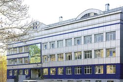 Областная стоматологическая поликлиника на Хабаровской улице, с рейтингом 3.1 - находится по адресу Южно-Сахалинск, Хабаровская улица, 51 