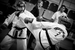 Спортивный клуб Гелиос, с рейтингом 4.8 - находится по адресу Волгоград, Нежинская улица, 30а 