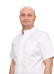 Имплантолог, стоматолог Ярослав Олегович Кузан