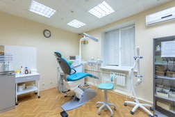 Стоматологическая клиника ДентаМед, с рейтингом 4.9 - находится по адресу Тульская область, Новомосковск, улица Калинина, 25 