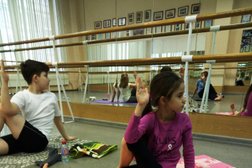 Клуб YogaKids, с рейтингом 4.6 - находится по адресу Москва, бульвар Адмирала Ушакова, 12 