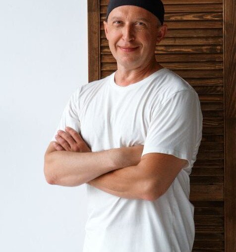 Александр Макаров