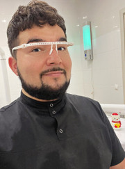 Имплантолог, ортодонт Илья Ростиславович Богданов