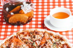 Ресторан La Pizza & PLOV, с рейтингом 5 - находится по адресу Алматы, улица Кабанбай Батыра, 122 