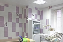 Детская клиническая стоматологическая поликлиника № 2, с рейтингом 3.5 - находится по адресу Волгоград, 7 Гвардейской, 19а 