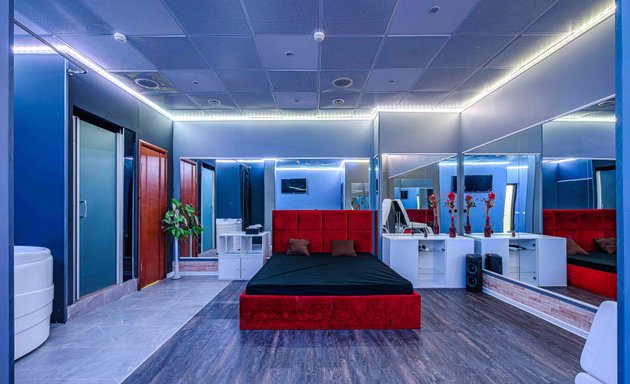 Plyajda konchilik erotikasi