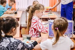 Детский центр Букварёнок, с рейтингом 4 - находится по адресу Москва, Новочерёмушкинская улица, 52 к2 