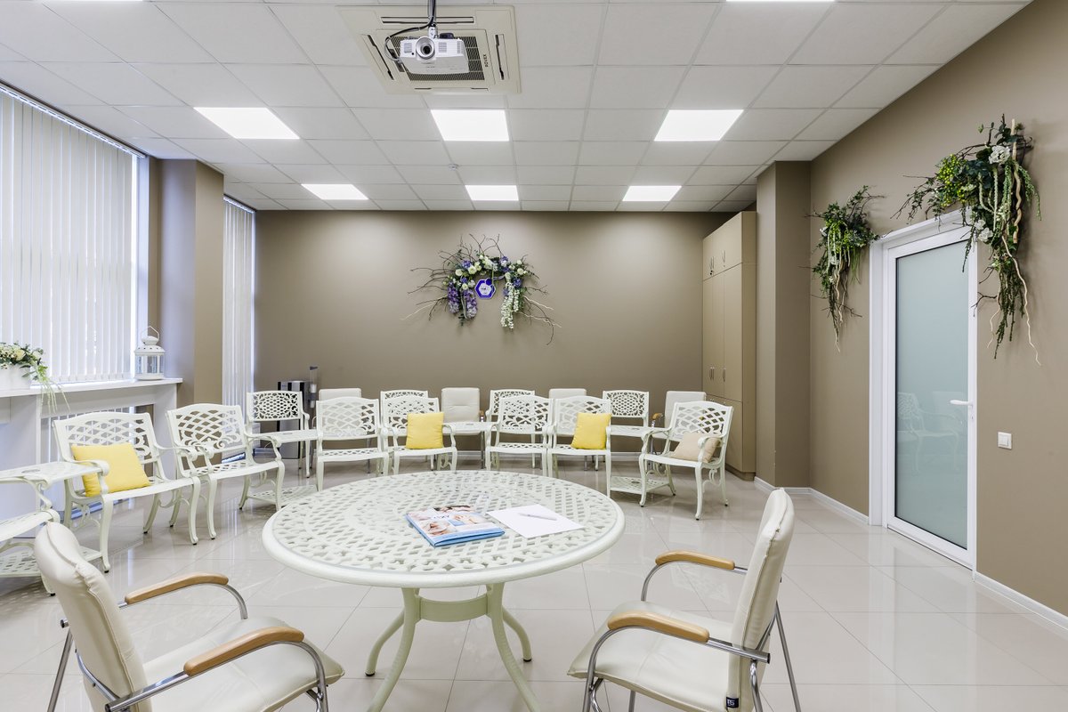 фотография Клиники мужского и женского здоровья OXY-CENTER на улице Красных Партизан