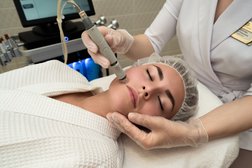 Клиника СМ-Косметология, с рейтингом 4.4 - находится по адресу Москва, 2-я Звенигородская улица, 13с40 