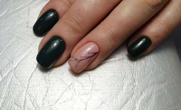 УЦ Viola Nail Academy. Курсы наращивания ногтей, маникюра, педикюра в Харькове Виктории Кисель