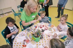 Образовательный центр ТЛК, с рейтингом 3.8 - находится по адресу Екатеринбург, улица Шейнкмана, 121 