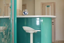 Стоматологическая клиника АлексДент, с рейтингом 5 - находится по адресу Омск, улица Богдана Хмельницкого, 166 