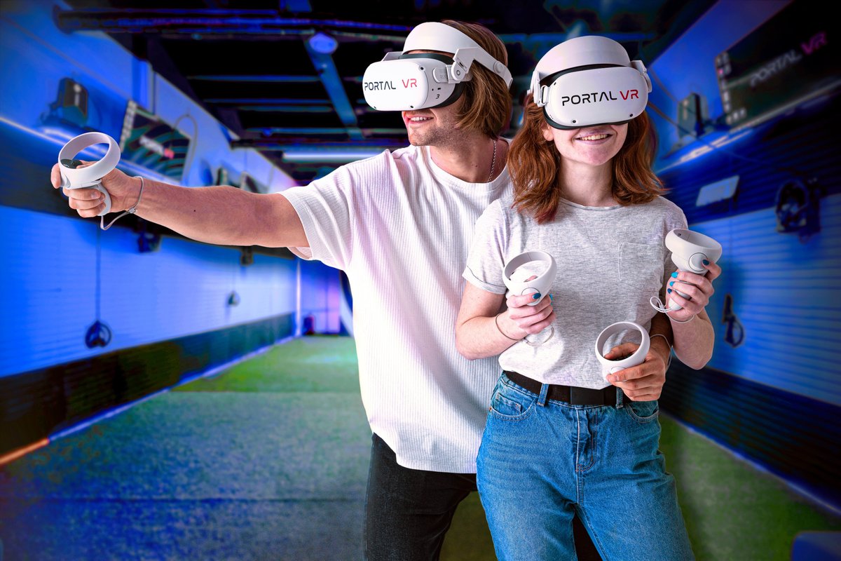 Vr портал. Portal VR Благовещенск. Юбилейная 40 Псков виртуальная реальность. Клуб виртуальной реальности. Портал виртуальная реальность.