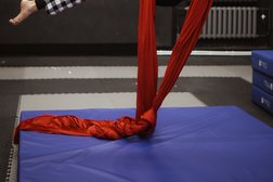 Центр воздушной акробатики Yava, с рейтингом 4 - находится по адресу Республика Татарстан, Набережные Челны, 1-й комплекс, 10 