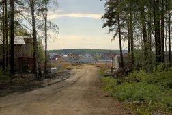 Строящийся коттеджный поселок Резиденция в Первомайском, с рейтингом 3.7 - находится по адресу Свердловская область, пос. Первомайский, Светлый переулок, 1 