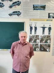 Автоинструктор Александр Петрович Мачихин