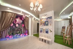 Развивающий центр Wonderland, с рейтингом 5 - находится по адресу Екатеринбург, улица Николая Островского, 7 