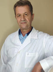 Хирург, косметолог Олег Юрьевич Мирошниченко