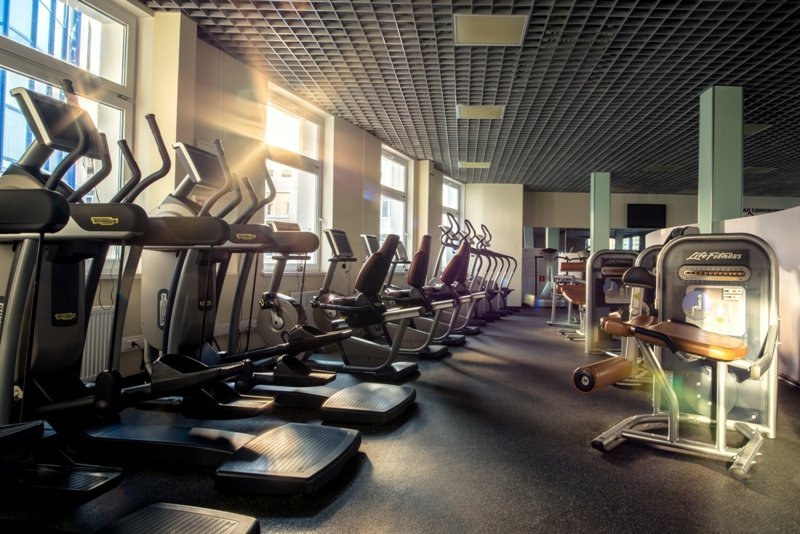 Fitness House Prestige. Престиж фитнес СПБ. Тренажерный зал Королев. Спортзал Престиж.