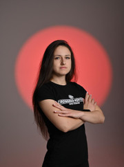 Тренер по бодибилдингу, тренер по кроссфиту Анна Шипилова