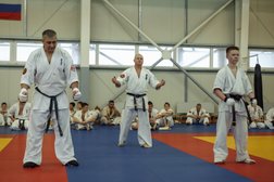 Клуб каратэ Кёкусинкай додзё, с рейтингом 3 - находится по адресу Старый Оскол, микрорайон Жукова, 57 