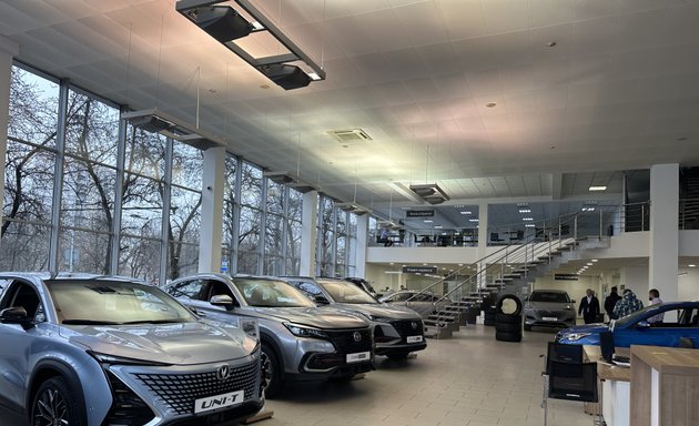 Какой автосалон в Москве самый лучший?