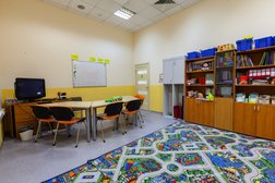 Школа иностранного языка Инглиш плюс, с рейтингом 4.8 - находится по адресу Москва, Авангардная улица, 3 