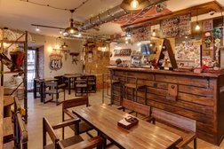 Стейк хаус Так себе бар, с рейтингом 4.5 - находится по адресу Москва, улица Сергея Макеева, 4 