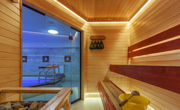 Erkakning bogichidan orgazm Qora tanlilar eshakda yoshlarni sikishadi