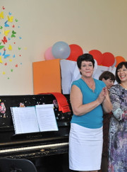 Преподаватель актёрского мастерства, преподаватель музыки Нина Эльмаровна Подберезкина