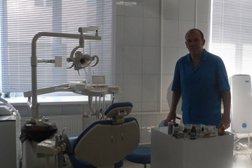 Стоматологическая клиника доктора Владимирова, с рейтингом 4 - находится по адресу Самара, проспект Карла Маркса, 192 