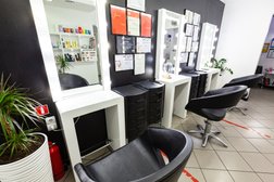 Салон красоты Расческа, с рейтингом 4.7 - находится по адресу Москва, улица Крылатские Холмы, 35к2 