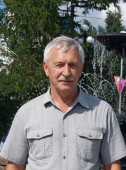Мастер по ремонту ванной и туалета, сантехник Иван Дмитриевич Смирнов