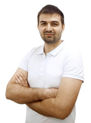 Имплантолог, стоматолог Пётр Юрьевич Козлов