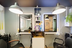 Парикмахерская эконом-класса Хит-стрижка, с рейтингом 4.8 - находится по адресу Москва, Изюмская улица, 57 к2 