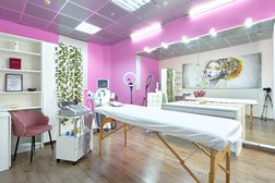 Студия красоты Loes, с рейтингом 4.9 - находится по адресу Татарстан, Казань, Вахитовский район, Старо-Татарская слобода, 420111, улица Пушкина, 12 