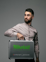 Дизайнер, монтажник потолков Николай Козлов