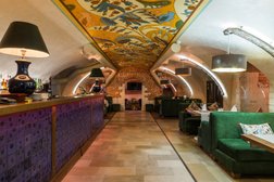 Ресторан-караоке Ambassadoria, с рейтингом 4.4 - находится по адресу Москва, Комсомольский проспект, 13 