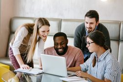 Языковая академия Step2Speak, с рейтингом 4.8 - находится по адресу Новосибирск, Советская улица, 64/1 