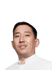 Стоматолог-ортопед Максот Александрович Мендияров