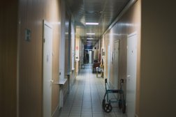 Взрослая поликлиника в Заполярном, с рейтингом 2.4 - находится по адресу Мурманская область, Заполярный, Юбилейная улица, 13Б 