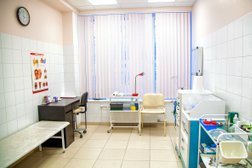 Радиоклиника, с рейтингом 2.5 - находится по адресу Санкт-Петербург, улица Ушинского, 5к1 