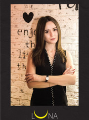 Официант, администратор Анастасия Дмитриевна Воробьёва